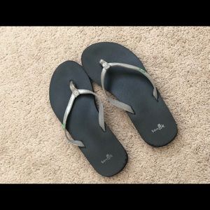 Sanuk Flip Flops